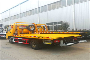 京山附近拖车救援搭电