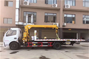 京山附近汽车轮胎更换